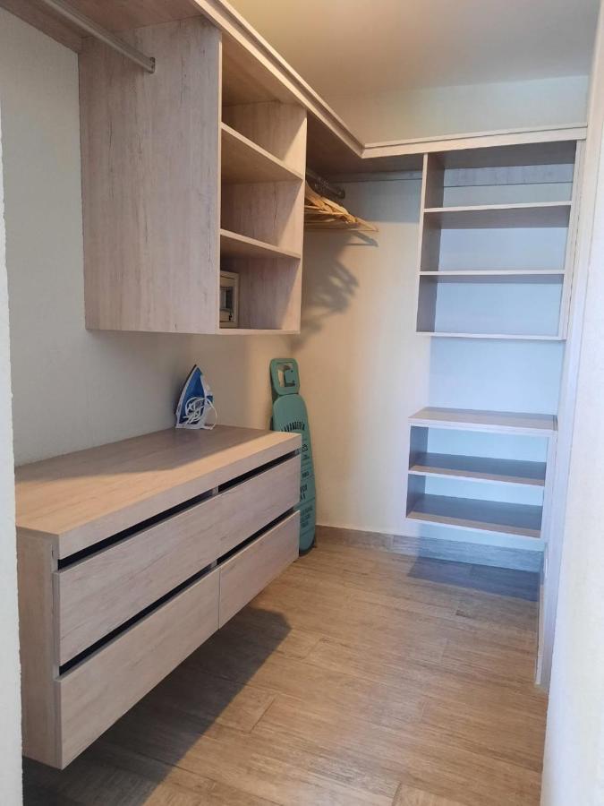 Dominique Cartagena, Beautiful 2 Bedroom Apartment Exteriör bild